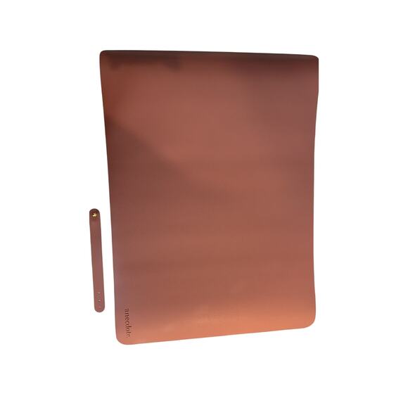 Anecdote Vegan Leather Desk Pad β Mauve (Regular Size) - Picture 4 of 4